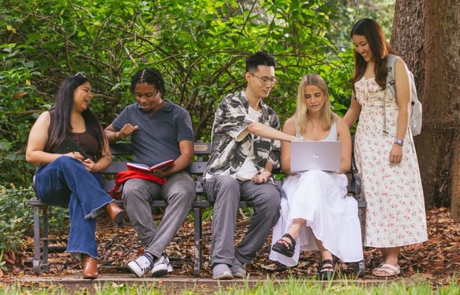 How to choose a study institution in Adelaide